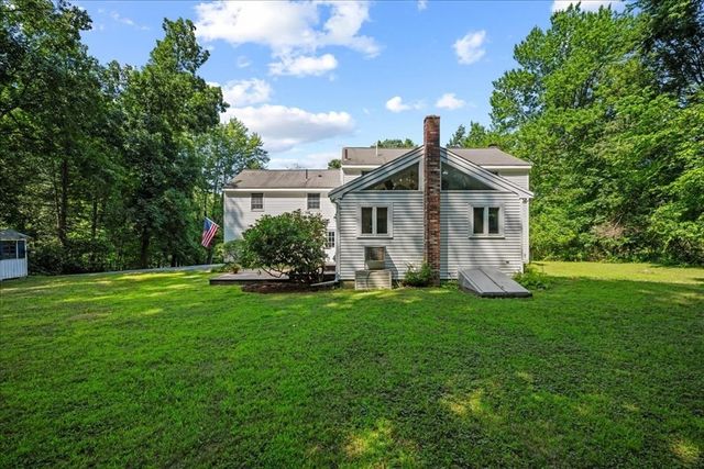 11 Hickory Rd, Southborough, MA 01772