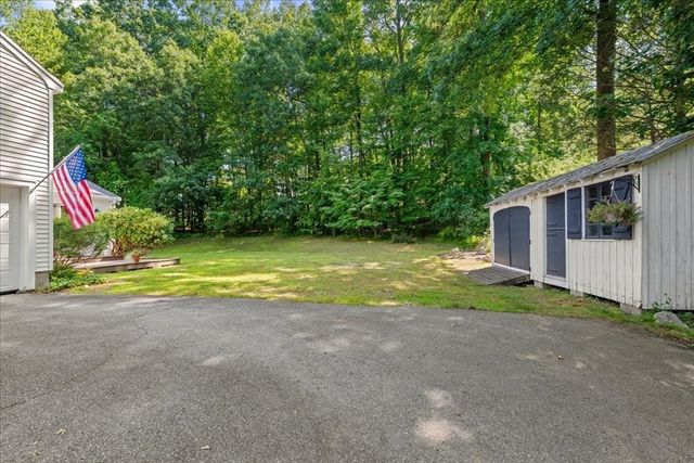 11 Hickory Rd, Southborough, MA 01772