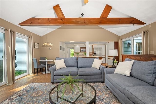 11 Hickory Rd, Southborough, MA 01772