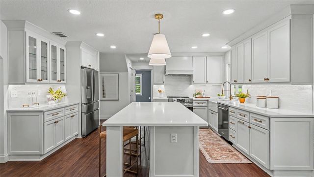 1631 LAKEWOOD DRIVE S, Lakeland, FL 33813