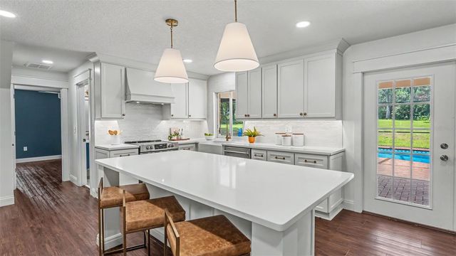 1631 LAKEWOOD DRIVE S, Lakeland, FL 33813