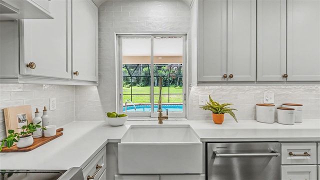 1631 LAKEWOOD DRIVE S, Lakeland, FL 33813
