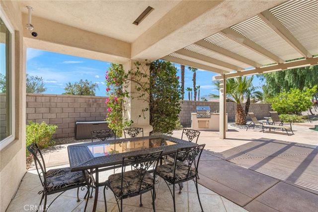 39371 Blossom Cir., Palm Desert, CA 92211