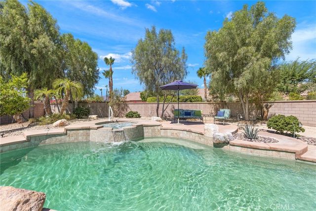 39371 Blossom Cir., Palm Desert, CA 92211