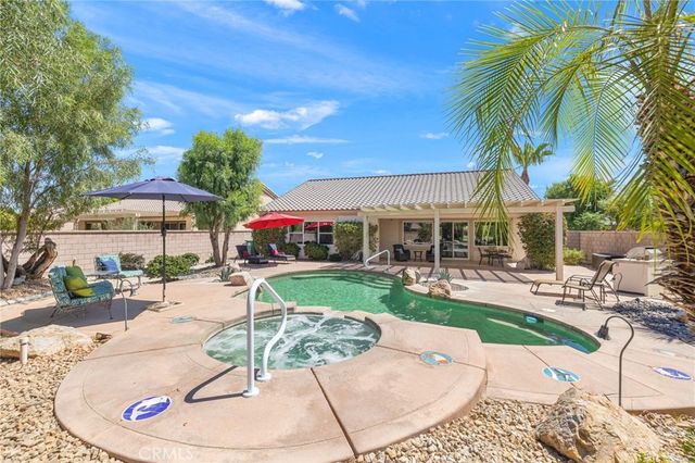 39371 Blossom Cir., Palm Desert, CA 92211