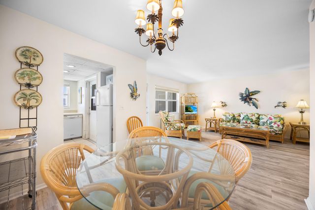 100 Shore Court 104, North Palm Beach, FL 33408