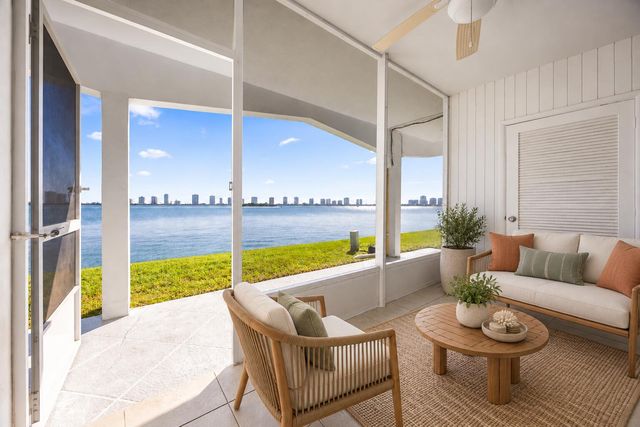 100 Shore Court 104, North Palm Beach, FL 33408