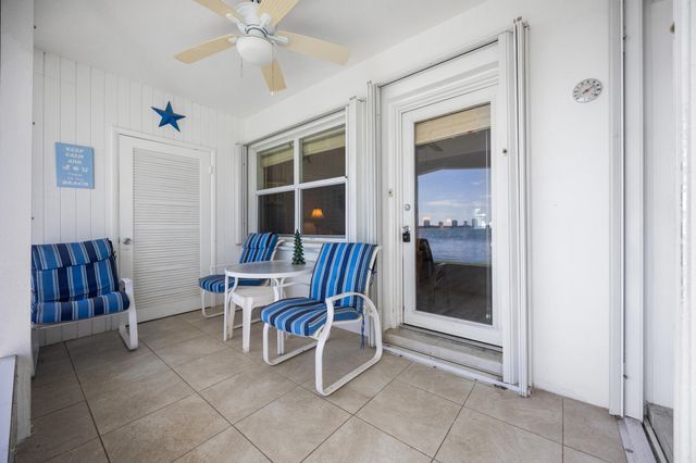 100 Shore Court 104, North Palm Beach, FL 33408
