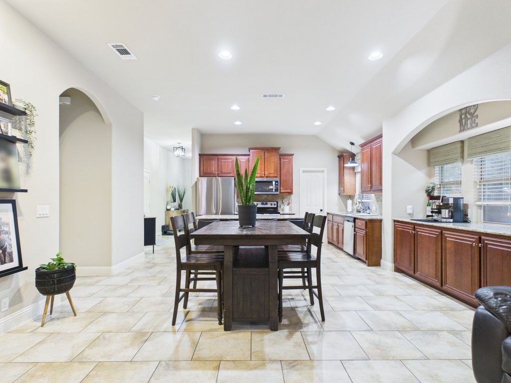913 Mill Pond Drive, Midlothian, TX 76065 — photo 4