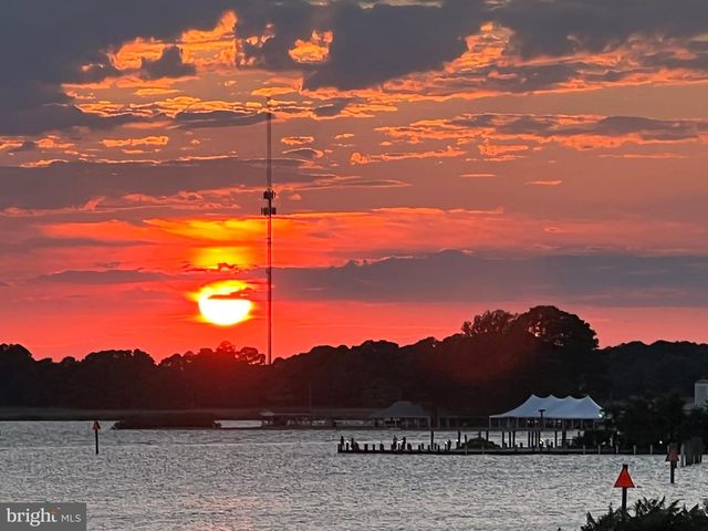 436 OYSTER COVE DR, Grasonville, MD 21638