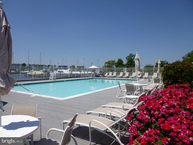 436 OYSTER COVE DR, Grasonville, MD 21638