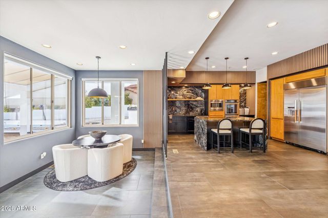 12233 S RUNNING BEAR Court, Phoenix, AZ 85044