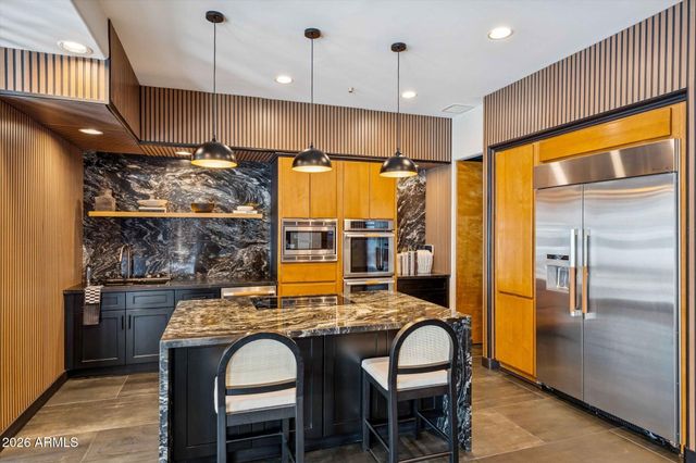 12233 S RUNNING BEAR Court, Phoenix, AZ 85044