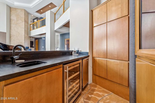 12233 S RUNNING BEAR Court, Phoenix, AZ 85044