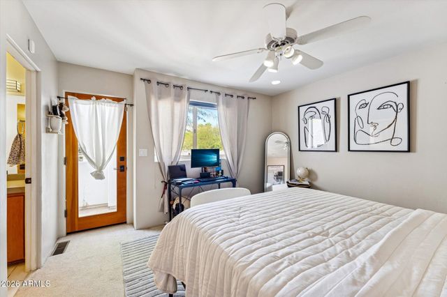 12233 S RUNNING BEAR Court, Phoenix, AZ 85044