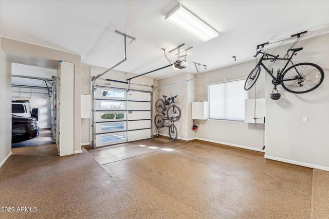 12233 S RUNNING BEAR Court, Phoenix, AZ 85044