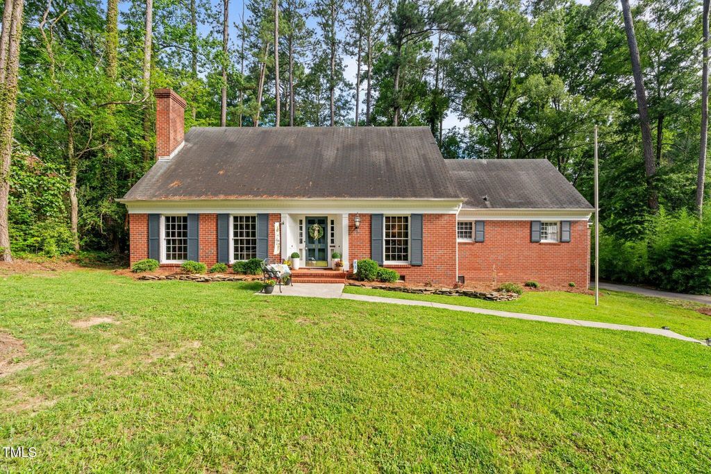 612 W Chisholm Street, Sanford, NC 27330