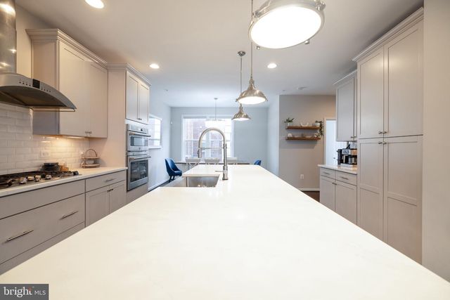 1209 BERRY ST, Baltimore, MD 21211