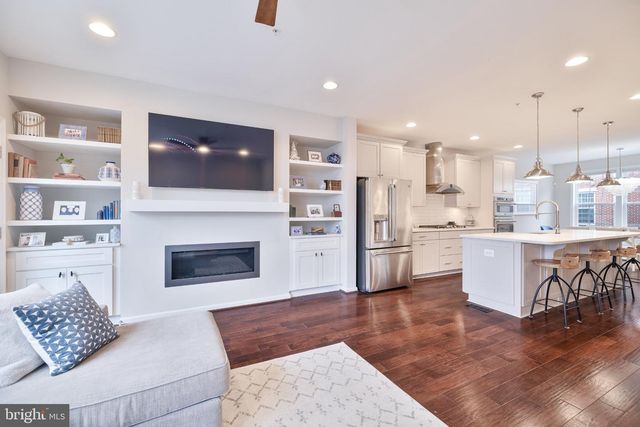 1209 BERRY ST, Baltimore, MD 21211