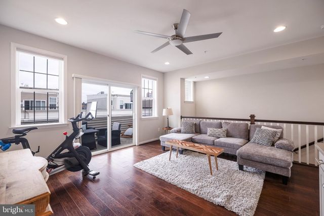 1209 BERRY ST, Baltimore, MD 21211