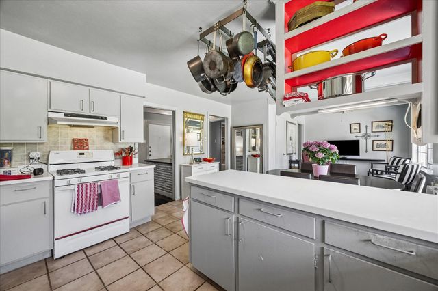 1314 W 31st Street, Houston, TX 77018