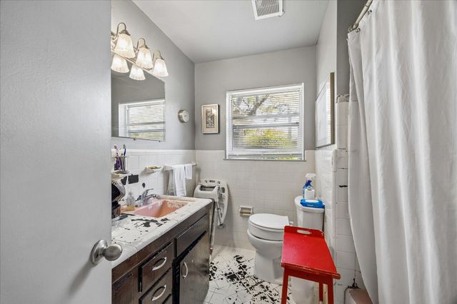 1314 W 31st Street, Houston, TX 77018