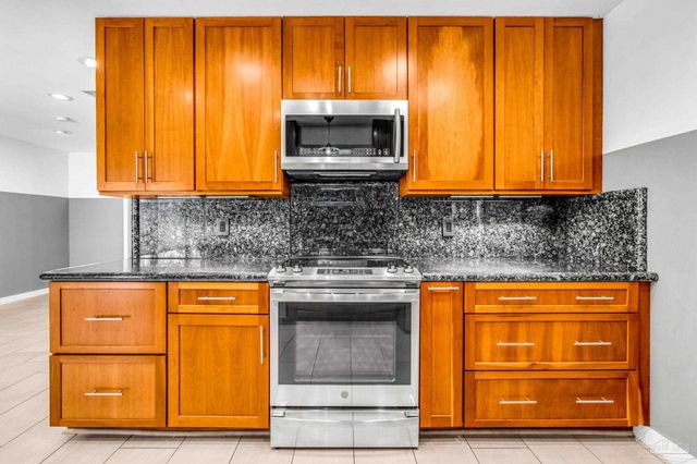 3600 Summit Blvd, Pensacola, FL 32504