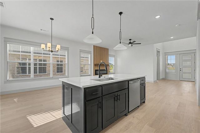 6705 SW Basswood Avenue, Bentonville, AR 72713