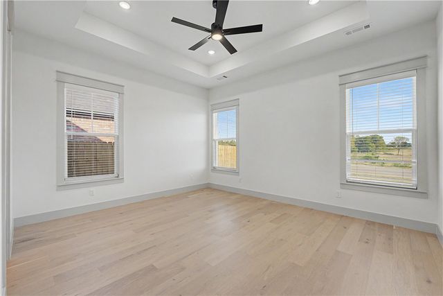 6705 SW Basswood Avenue, Bentonville, AR 72713