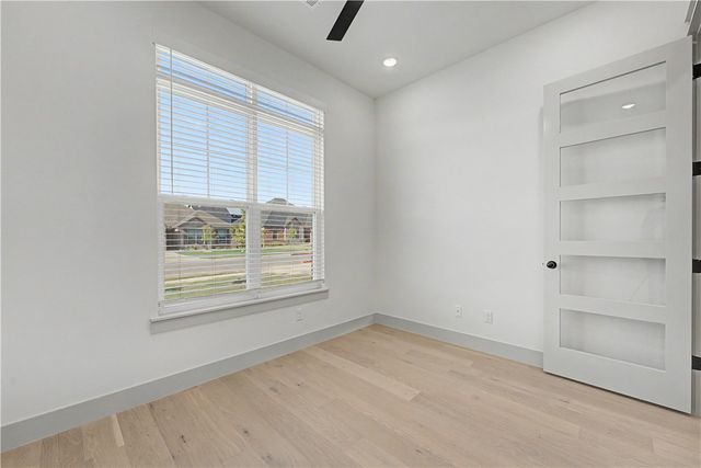 6705 SW Basswood Avenue, Bentonville, AR 72713