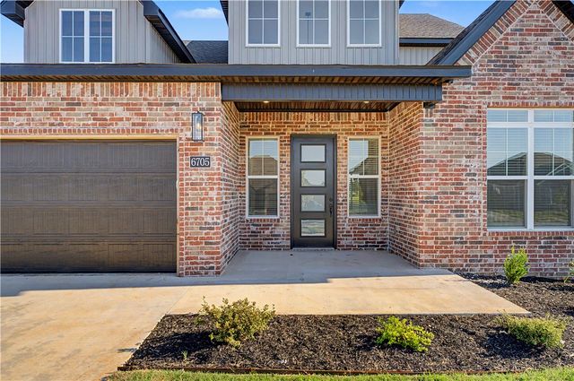 6705 SW Basswood Avenue, Bentonville, AR 72713