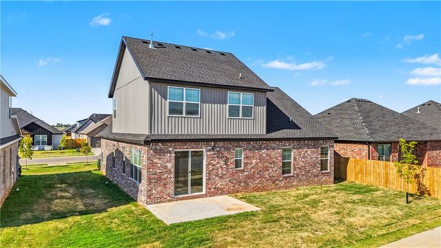 6705 SW Basswood Avenue, Bentonville, AR 72713
