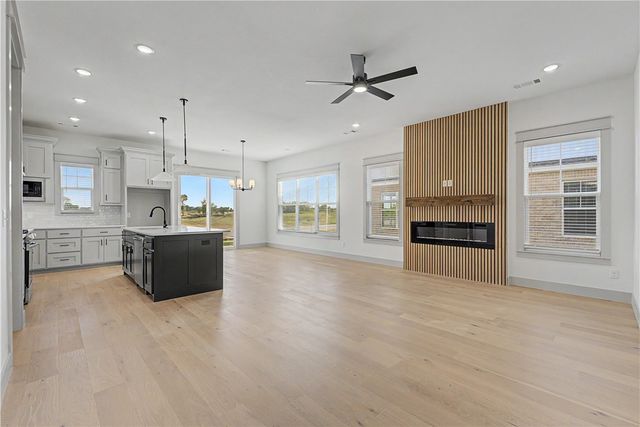 6705 SW Basswood Avenue, Bentonville, AR 72713
