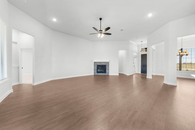132 Liv Meadow, Waxahachie, TX 75165
