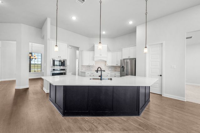 132 Liv Meadow, Waxahachie, TX 75165