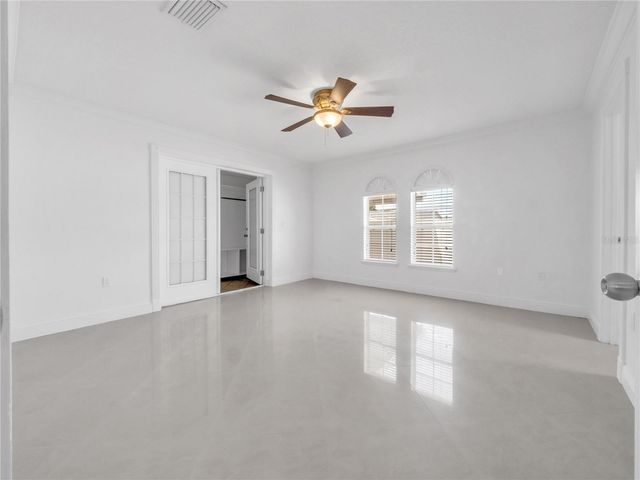3122 W CREST AVENUE, Tampa, FL 33614