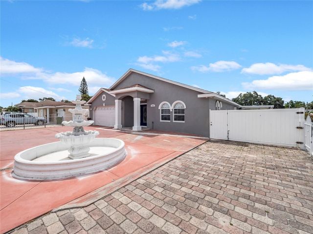 3122 W CREST AVENUE, Tampa, FL 33614