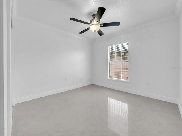 3122 W CREST AVENUE, Tampa, FL 33614