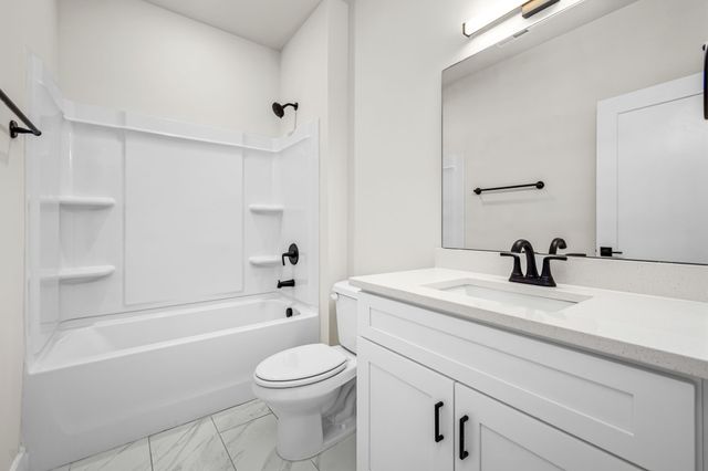 3416 Stonehorn Dr, Bell Buckle, TN 37020