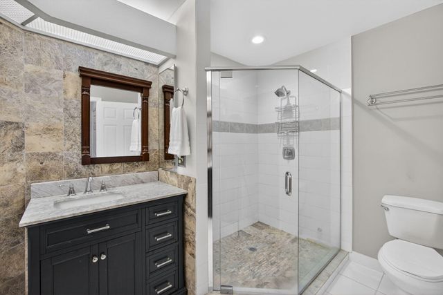 1103 Duncan Circle 202, Palm Beach Gardens, FL 33418