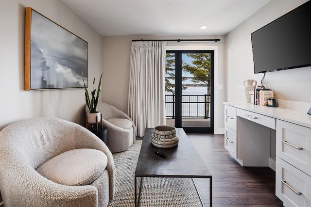 5568 Lakeview Drive, Interlochen, MI 49643