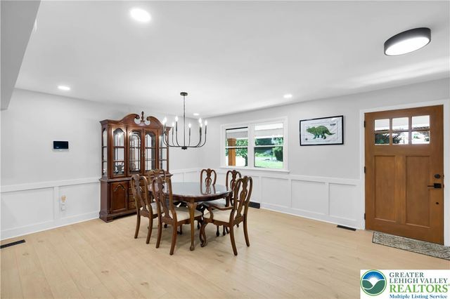 2011 Greenwood Road, Allentown City, PA 18103