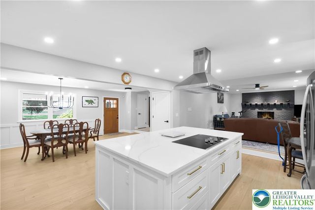 2011 Greenwood Road, Allentown City, PA 18103