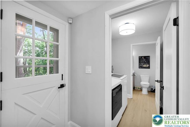 2011 Greenwood Road, Allentown City, PA 18103