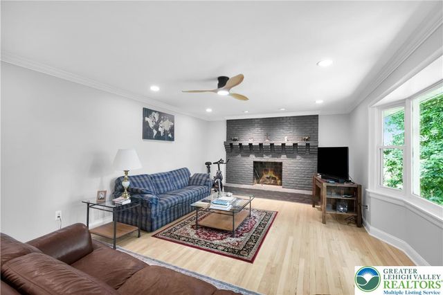 2011 Greenwood Road, Allentown City, PA 18103