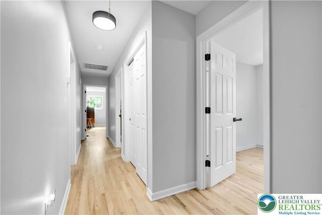 2011 Greenwood Road, Allentown City, PA 18103