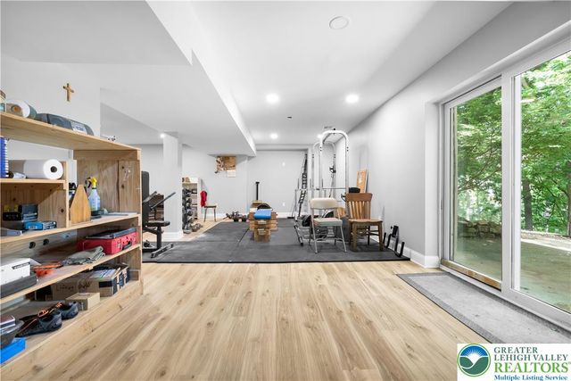 2011 Greenwood Road, Allentown City, PA 18103