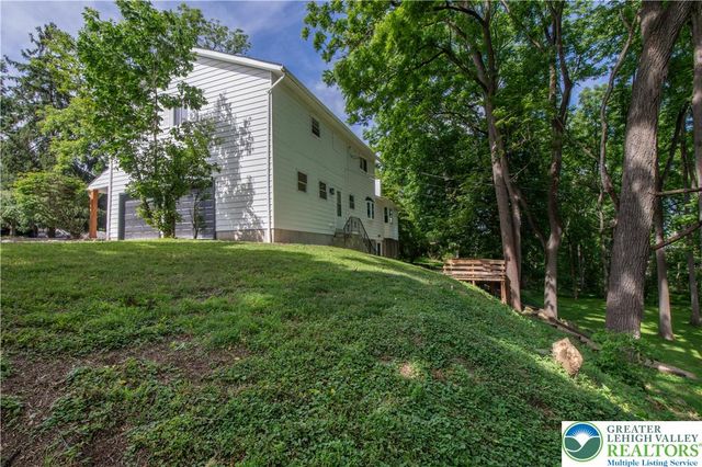 2011 Greenwood Road, Allentown City, PA 18103