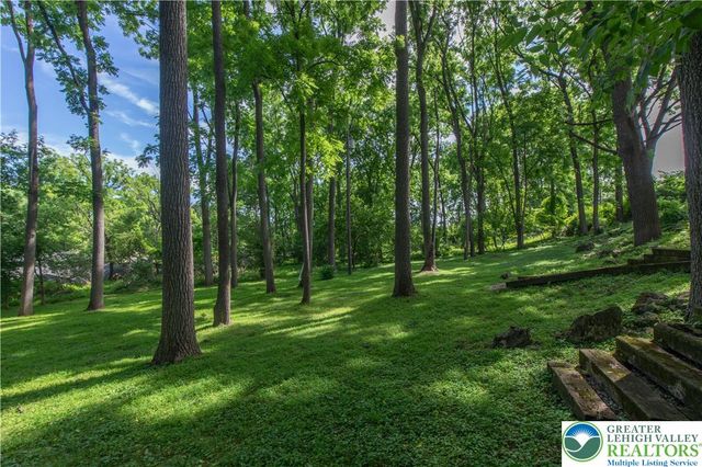 2011 Greenwood Road, Allentown City, PA 18103