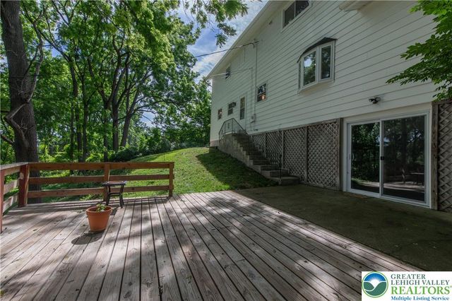 2011 Greenwood Road, Allentown City, PA 18103